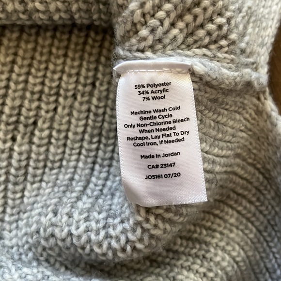 Talbots mock neck gray wool sweater size small - Picture 6 of 6